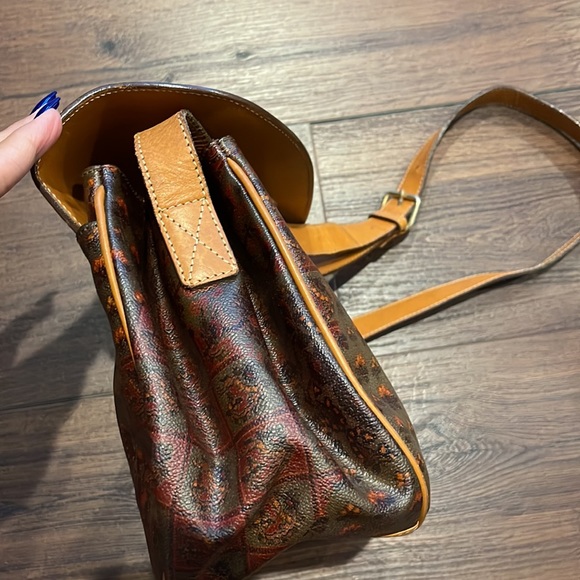 Escada Vintage Paisleys Crossbody Bag with 3 compartments - Picture 11 of 15